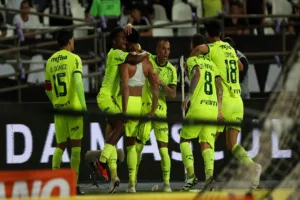 Palmeiras relaciona 23 jogadores contra o Flamengo; veja a lista