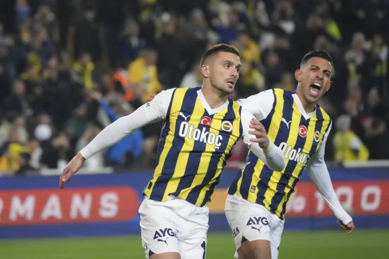 Palpite Fenerbahce x Sivasspor – Campeonato Turco – 04/12/2023