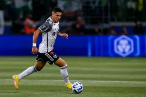 Atacante do Atlético-MG entra na lista dos 20 maiores do time