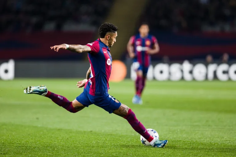 Barcelona bate o Porto de virada e confirma vaga nas oitavas da Champions League