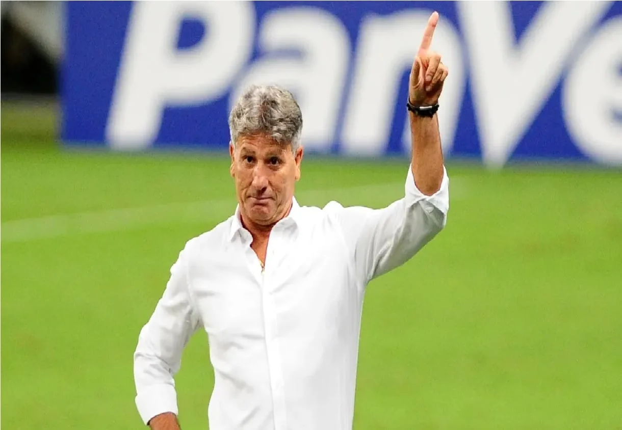 Renato Gaúcho lamenta chances perdidas pelo Grêmio em derrota: “futebol é bola na rede”