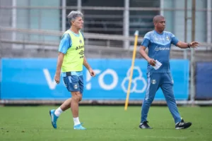 Grêmio hoje tem o melhor ataque do Brasileirão, mas defesa preocupa