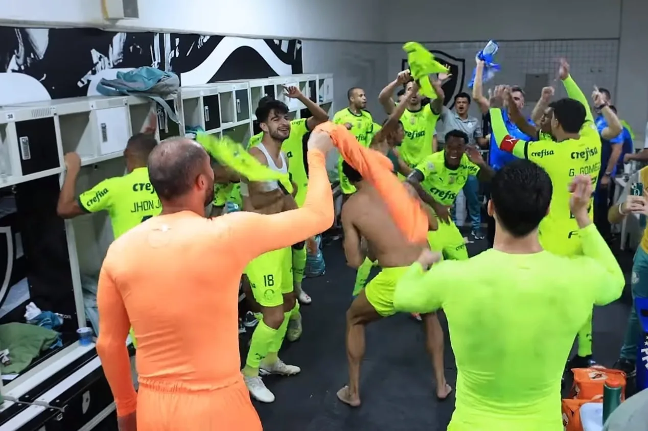 Palmeiras divulga bastidores da virada histórica; veja a festa no vestiário e discurso de Abel Ferreira