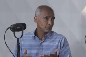 Romário não fica em cima do muro e aponta campeão do Brasileirão: “Acredito”