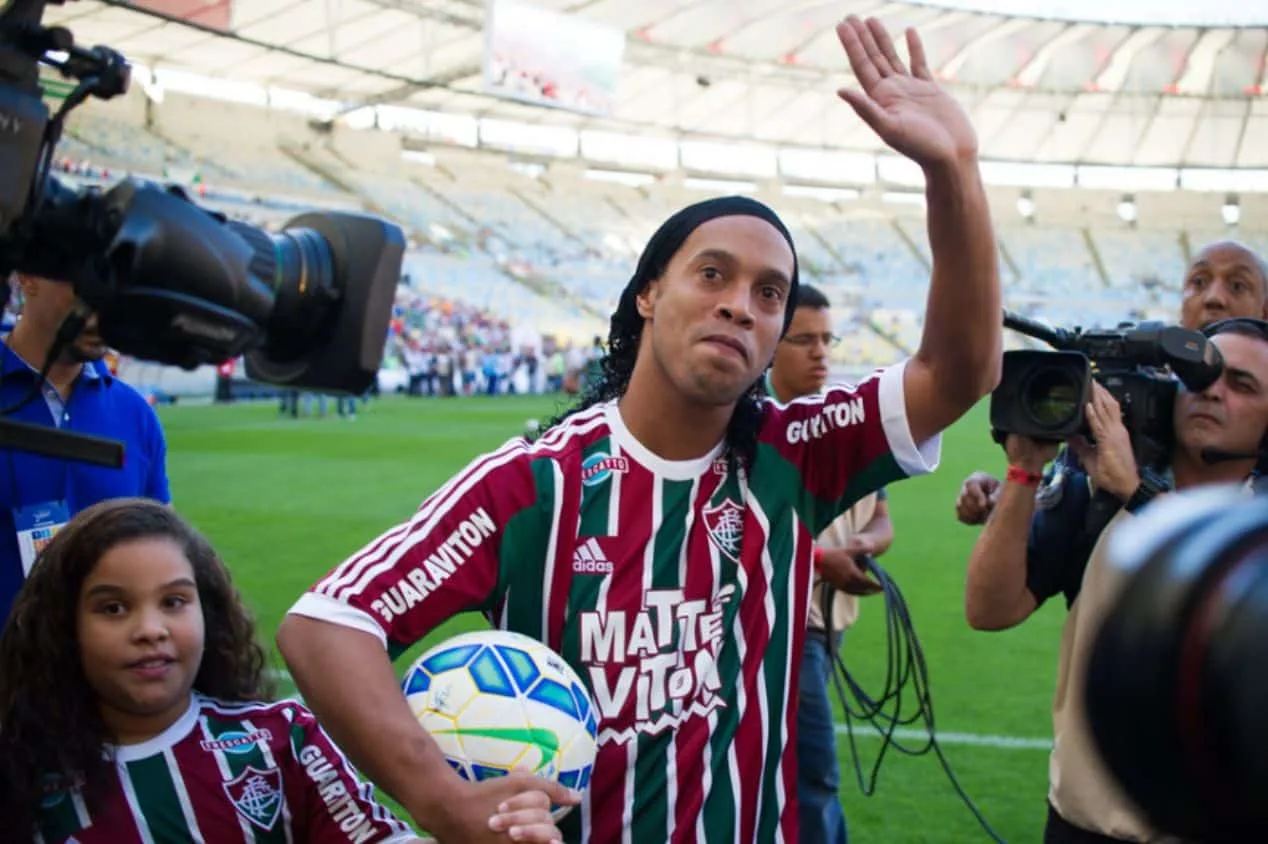 Ronaldinho Gaúcho exalta título do Fluminense na Libertadores: “Melhor futebol do Brasil”