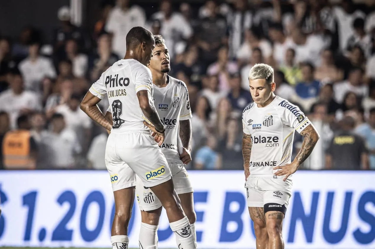 Santos hoje corre o risco de cair de posição na tabela do Brasileirão Série A