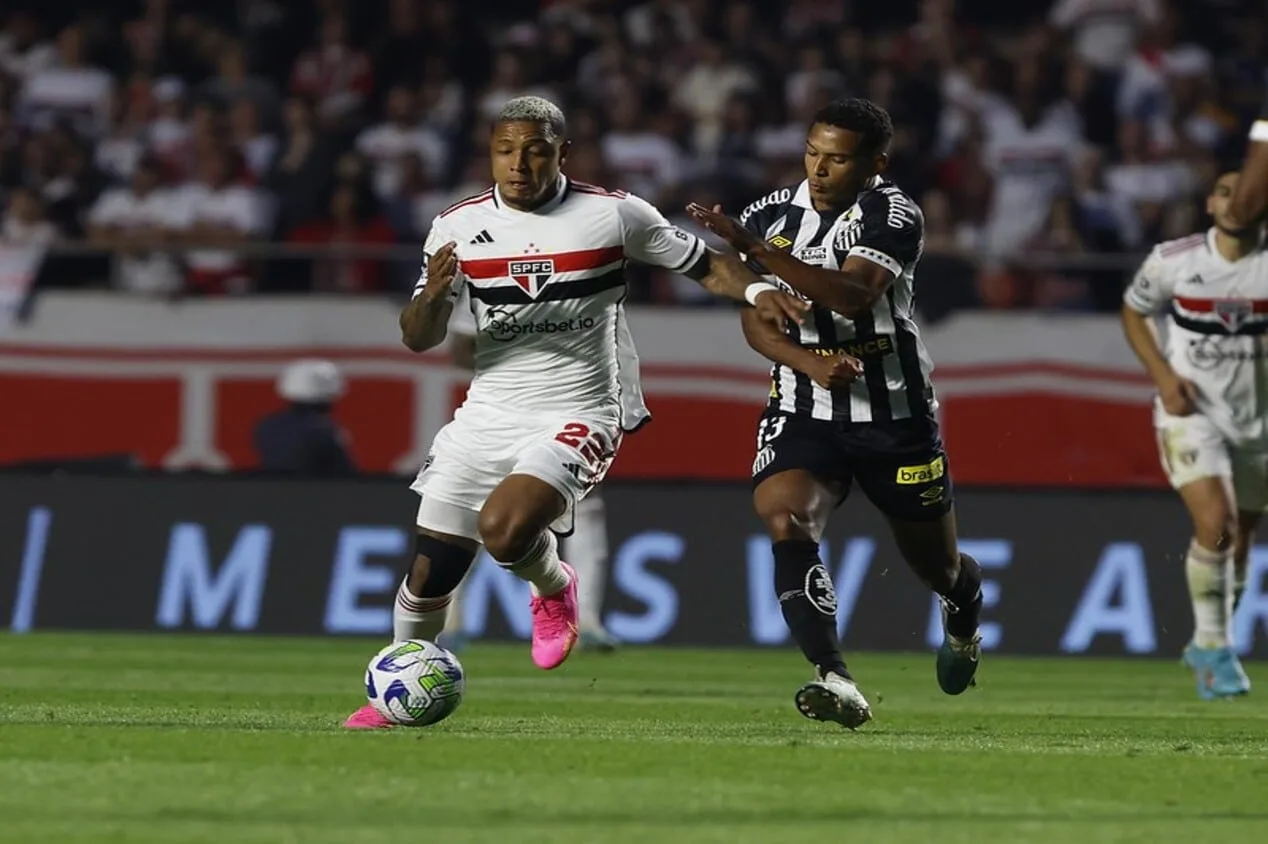 Santos e São Paulo empatam em clássico movimentado do Brasileirão Série A