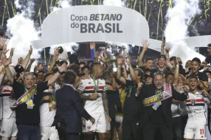 São Paulo segue invicto no Morumbi após título da Copa do Brasil 