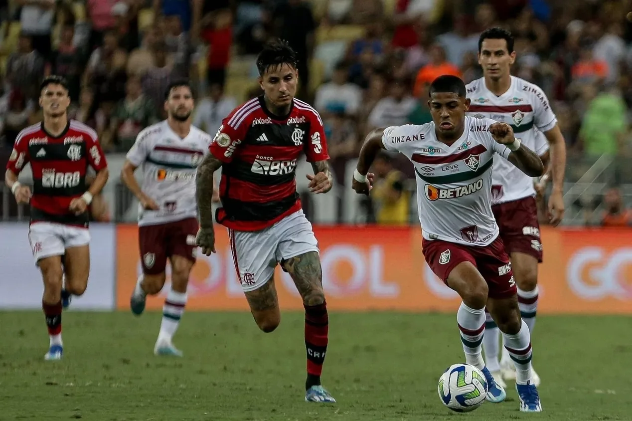Mesmo com vitória da Libertadores, Fluminense não venceu clássicos no Brasileirão