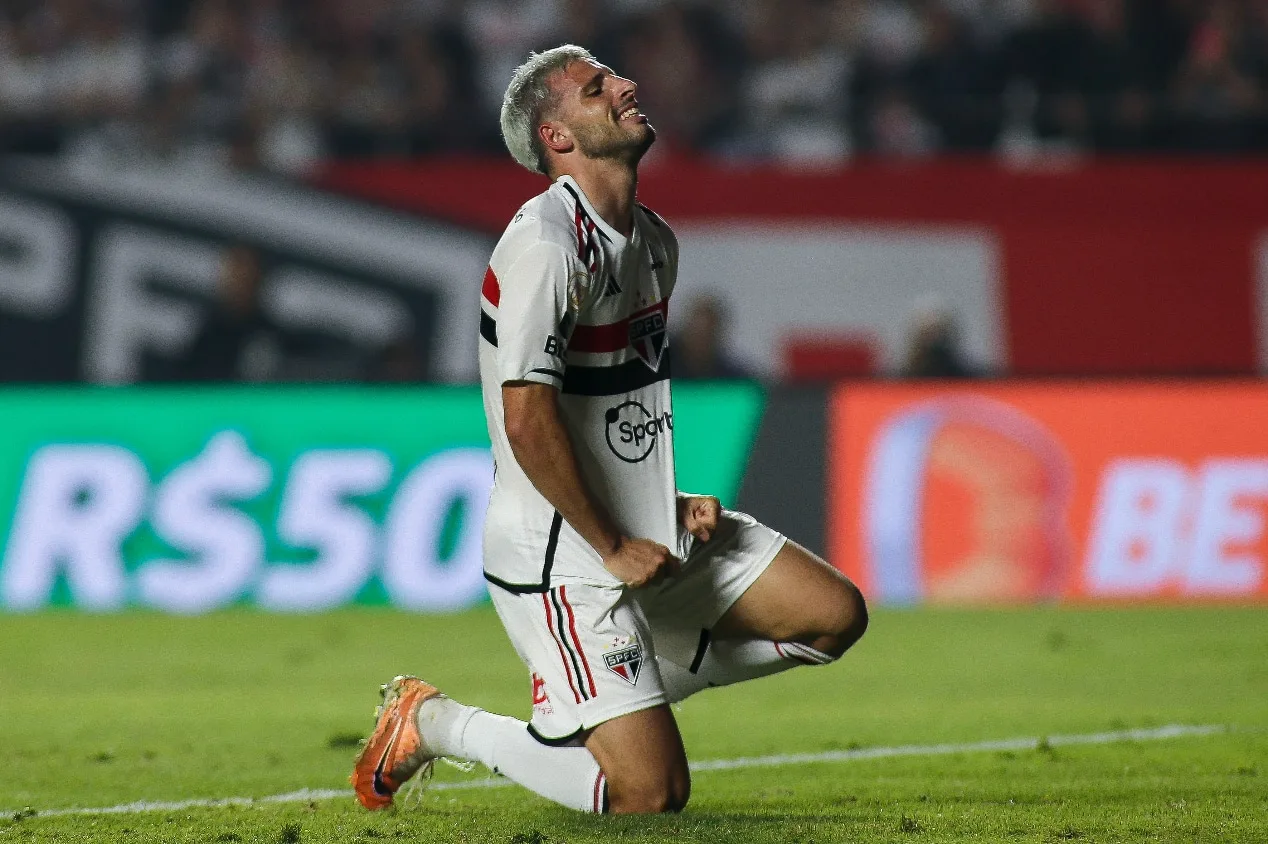 SPFC procura substituto de Calleri no mercado da bola