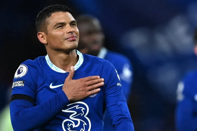 Thiago Silva provavelmente não renovará com o Chelsea, afirma jornal inglês