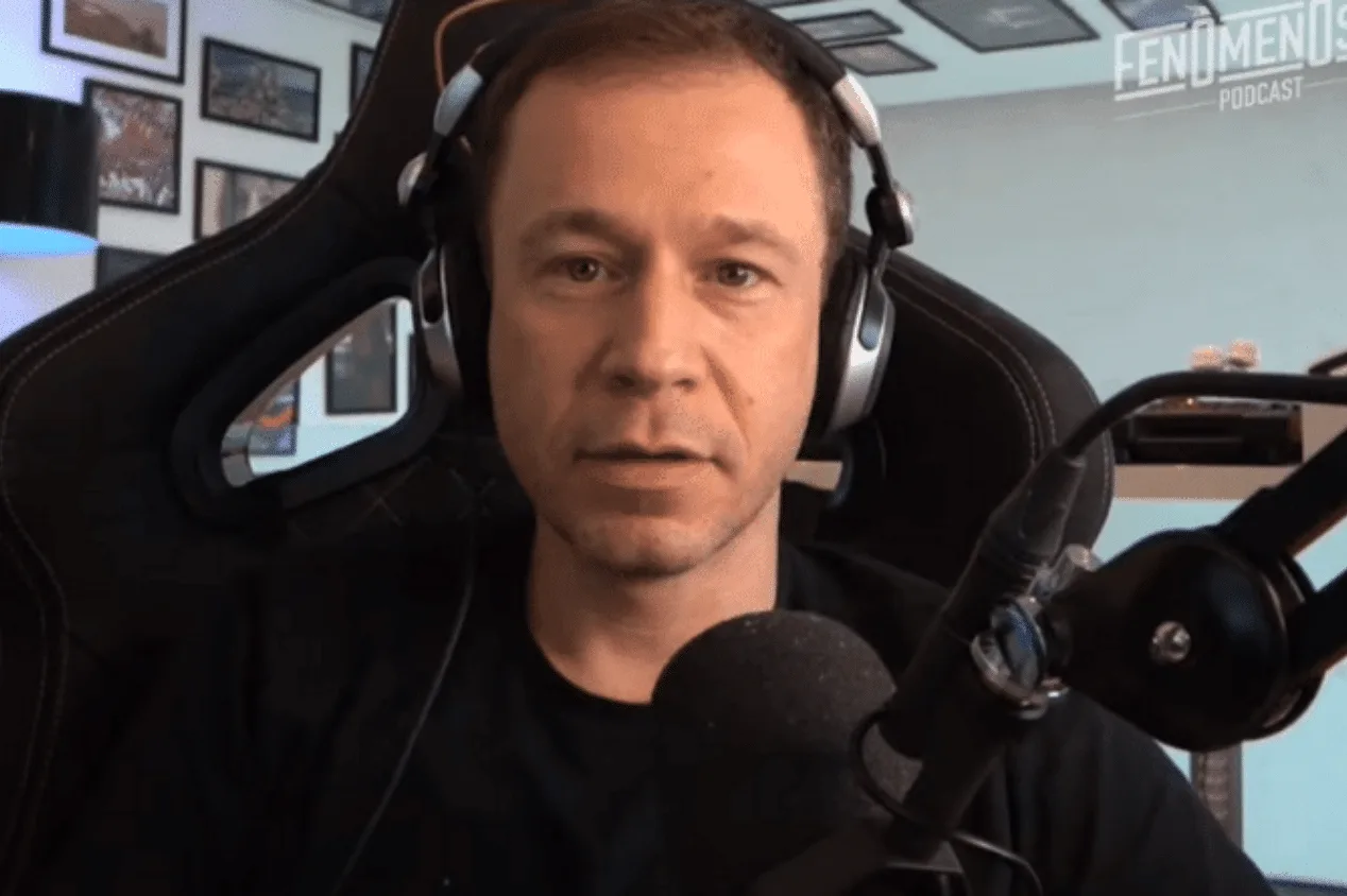 Tiago Leifert não descarta campeão inesperado do Brasileirão: “Está na briga”