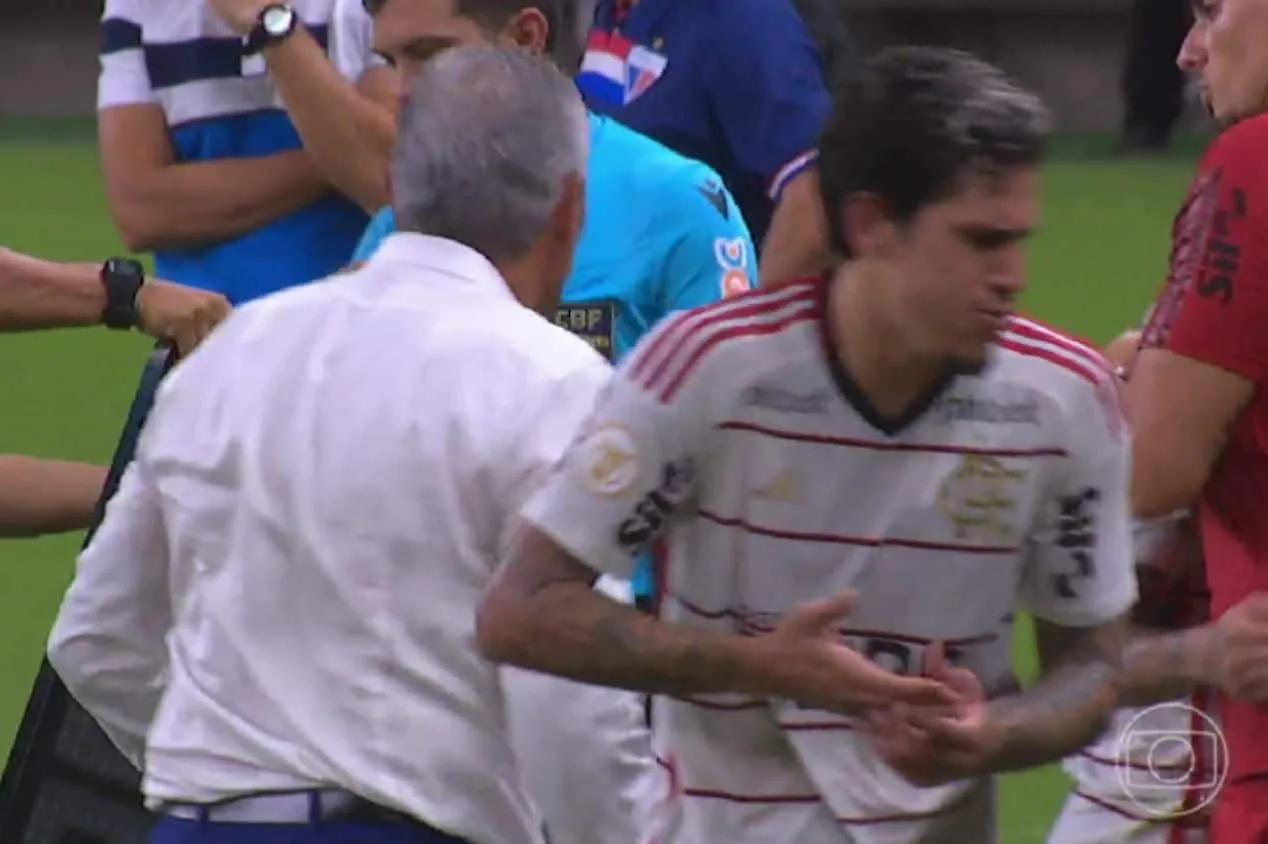 Tite “esquece” dor de Pedro e momento em Fortaleza x Flamengo viraliza; assista 