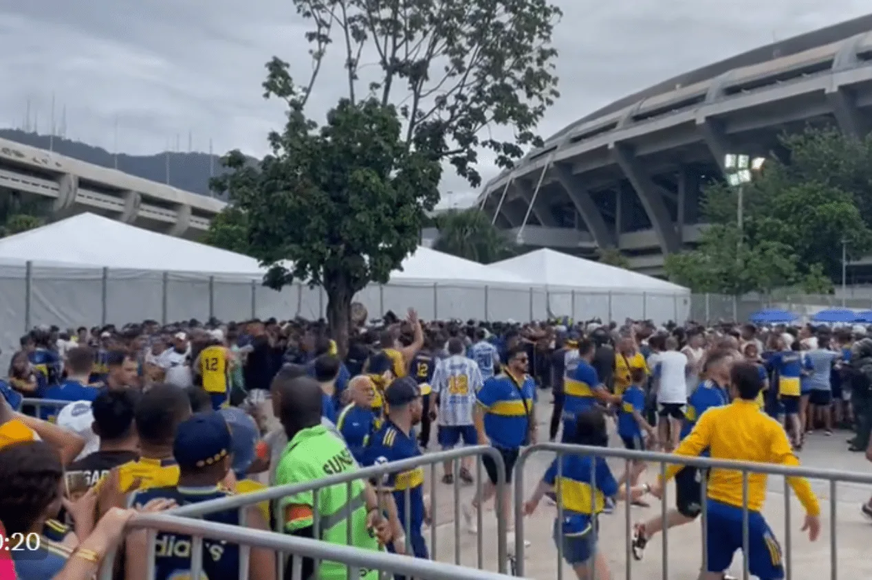 Torcedores do Boca Juniors tentam invadir Maracanã antes da final da Libertadores