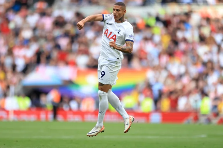 Tottenham projeta retorno de Richarlison ainda na temporada 2023