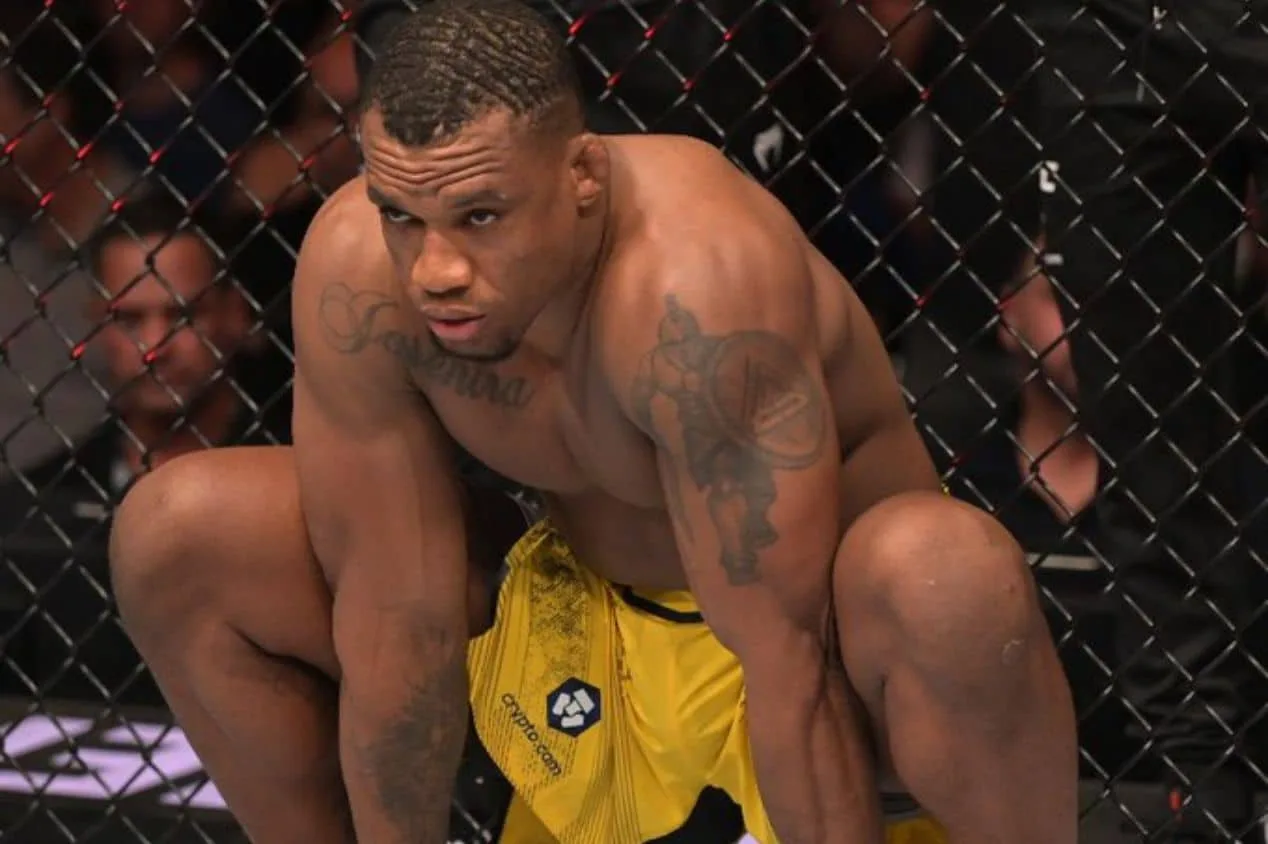 Jailton Malhadinho sobe duas posições no ranking peso-pesado após vitória no UFC São Paulo; veja lista completa