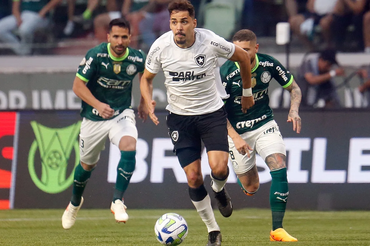 Ulisses Costa cita resultado de Botafogo x Palmeiras e aponta campeão do Brasileirão