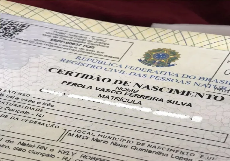 Pai faz homenagem ao Vasco em nome de registro da filha e viraliza