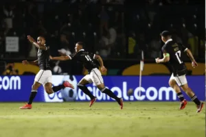 Vasco vence clássico, deixa o Z-4 e aumenta preocupação do Botafogo no Brasileirão