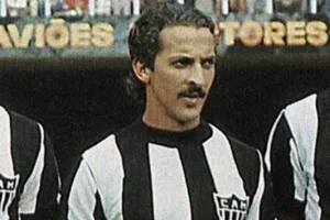 Campeão brasileiro pelo Atlético-MG morre aos 77 anos