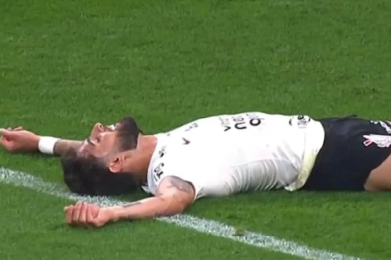 Corinthians x Atlético-MG: Yuri Alberto protagoniza lance bizarro com “acrobacia”; assista