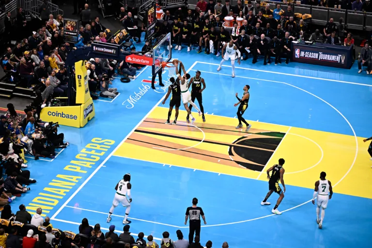 Haliburton marca em dois tiros de três e Indiana Pacers surpreende a defesa do Boston Celtics; veja