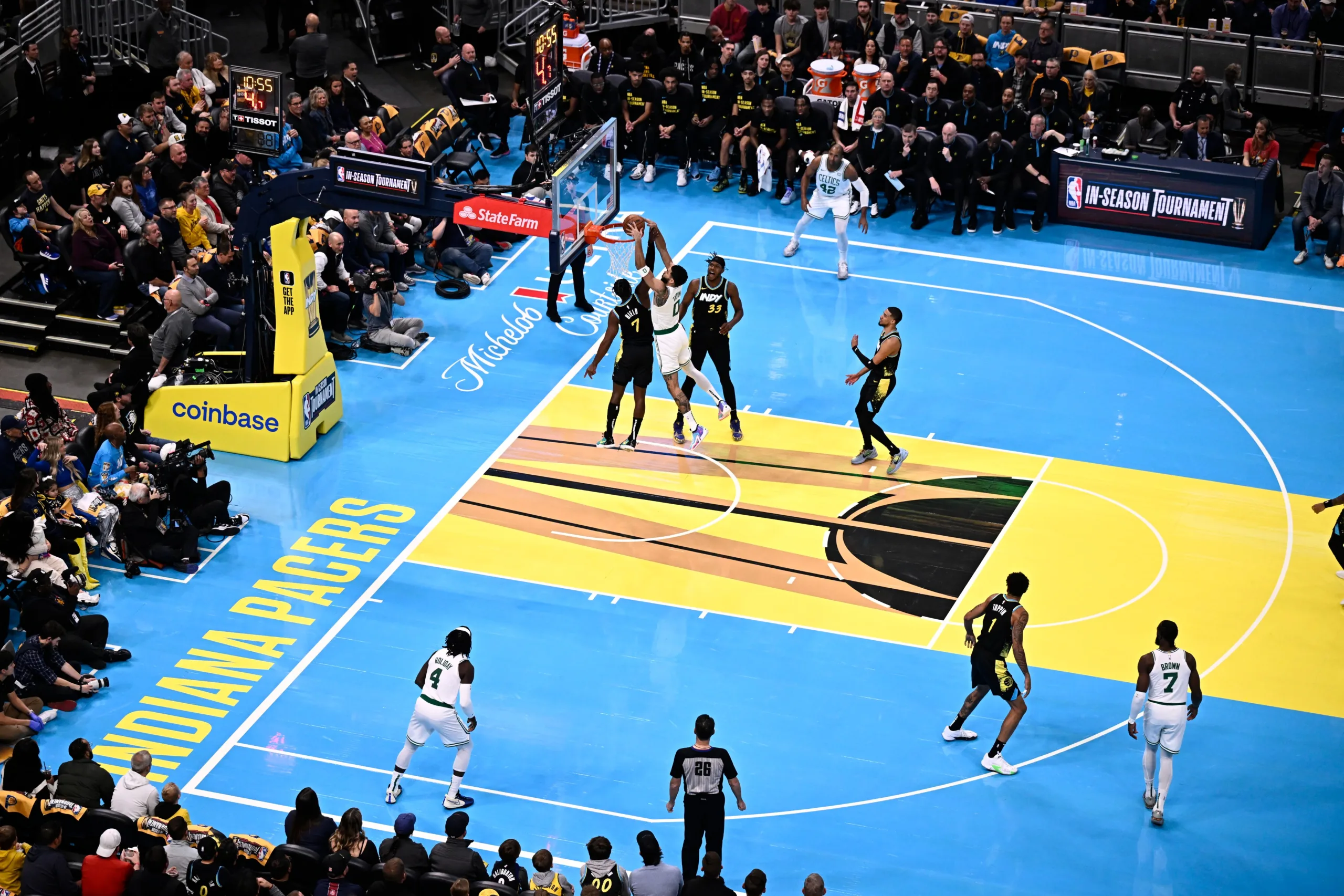 Haliburton marca em dois tiros de três e Indiana Pacers surpreende a defesa do Boston Celtics; veja