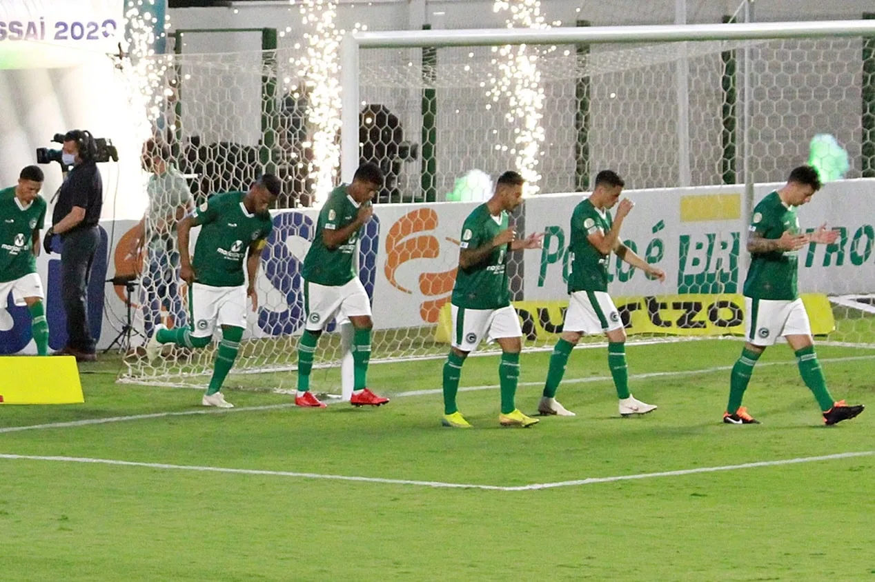 Em duelo de rebaixados, Goiás encerra o Brasileirão com vitória sobre o América-MG