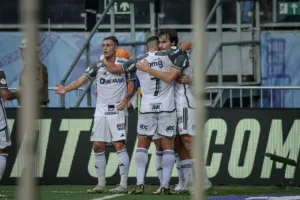 Atlético-MG busca o empate, Bahia vira e condena o Santos ao Z-4; veja
