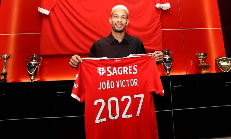 Flamengo analisa contratação de zagueiro ex-Corinthians