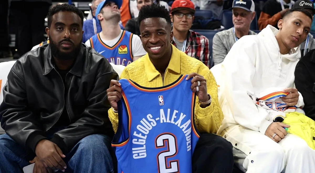 Na NBA? Vinícius Júnior acompanha partida entre Thunder e Clippers