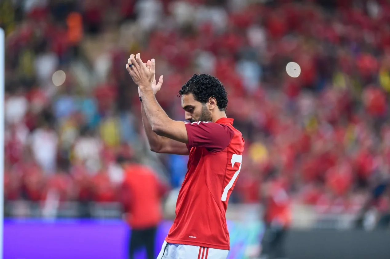 Al-Ahly x Al-Ittihad: time egípcio abre o placar e Benzema perde pênalti; assista