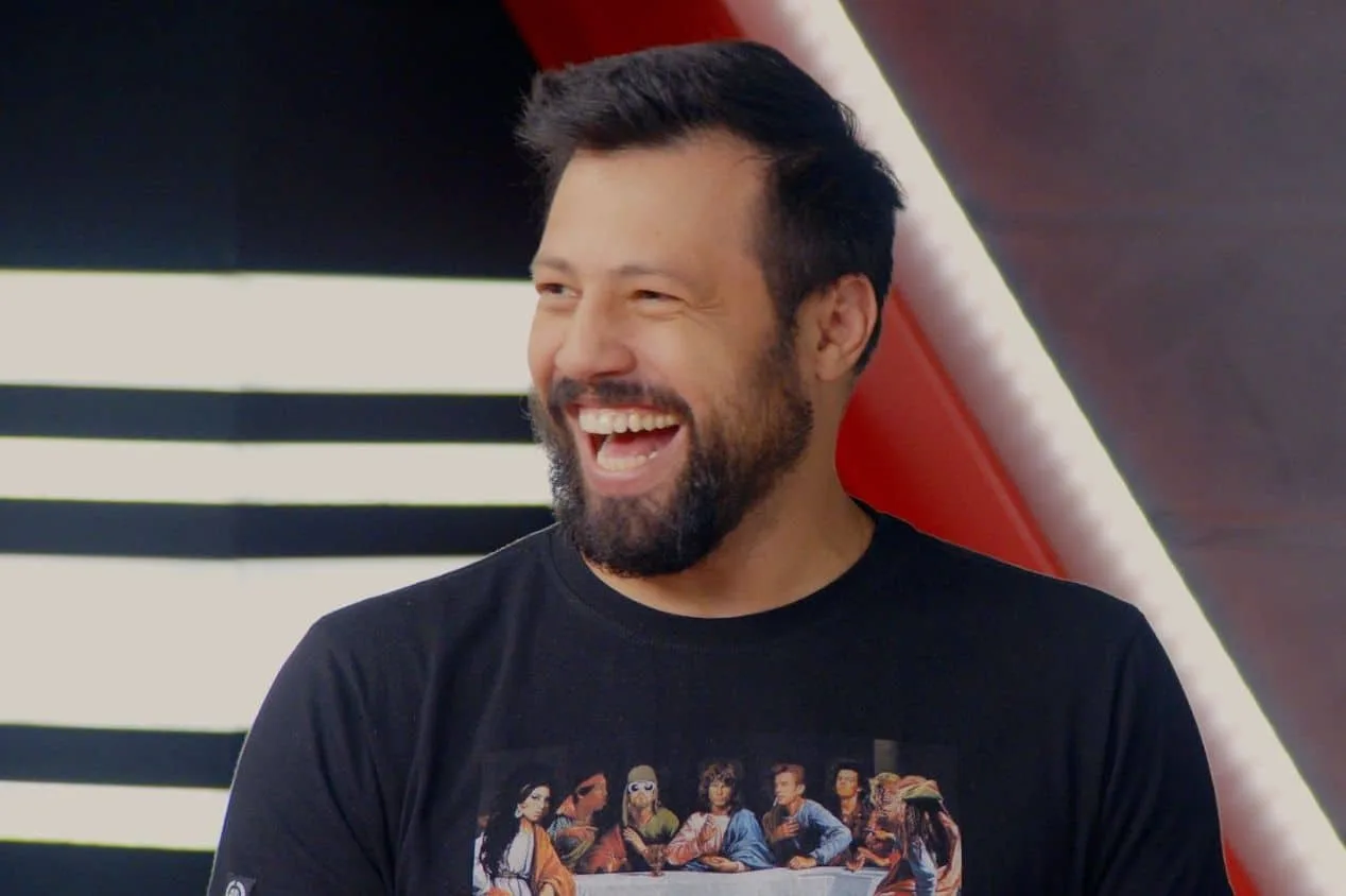 André Azevedo surpreende e ‘projeta’ super luta para o UFC 300