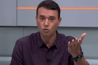 Imagem de vídeo para contextualizar aspas de André Rizek sobre time do Brasileirão que sondou dois treinadores