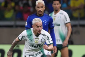 Palmeiras tem conversas retomadas com Zenit sobre venda de Artur