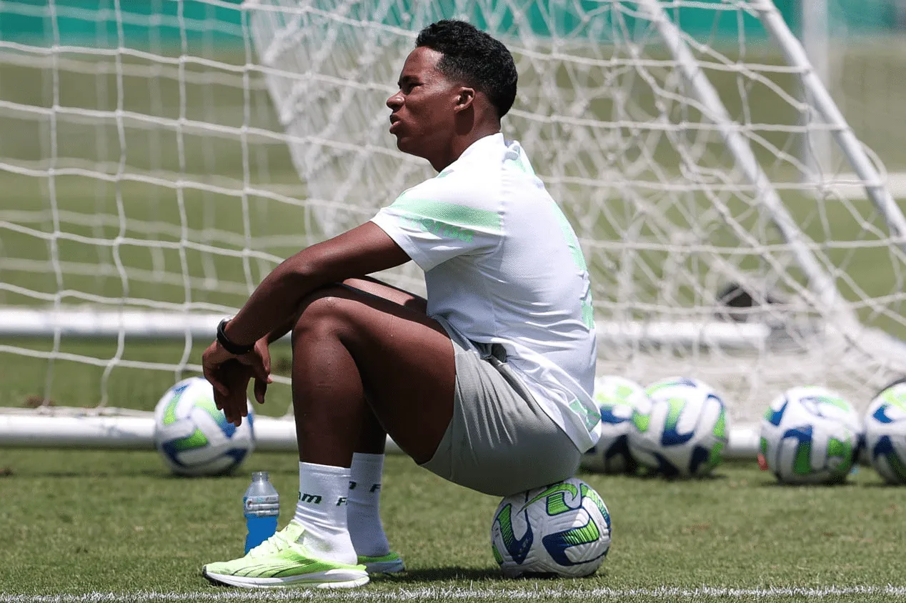 Atitude de Endrick no Palmeiras causa “problema” ao Real Madrid, afirma jornal espanhol