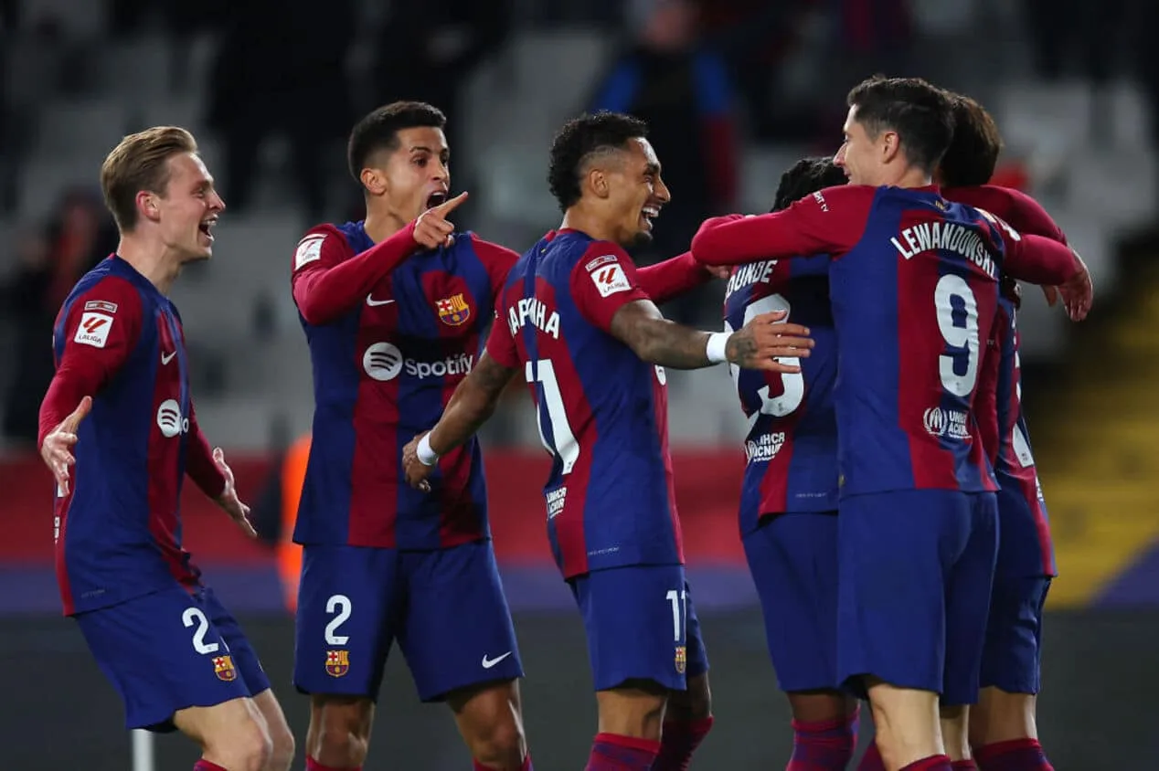 Barcelona e Girona fazem confronto direto por título da LaLiga; saiba onde assistir ao vivo