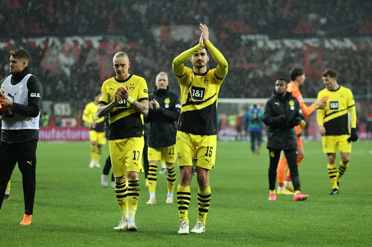 Stuttgart x Borussia Dortmund: veja provável escalação dos Auri-Negros pela Copa da Alemanha