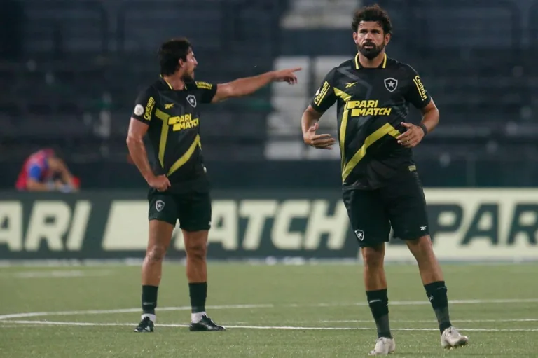 Derrocada do Botafogo no Brasileirão é o retrato do time que não quis olhar para si mesmo