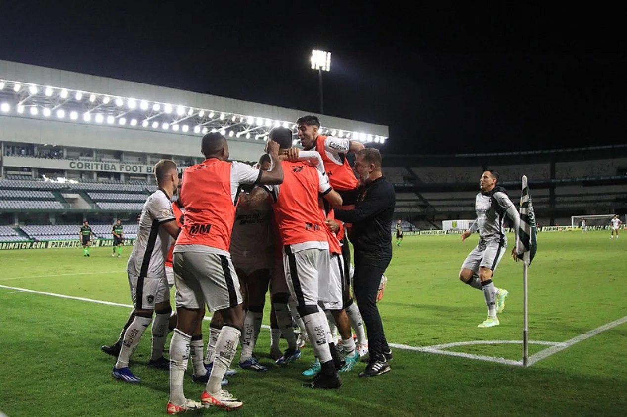 Em busca do título, Botafogo tenta feito inédito no Brasileirão
