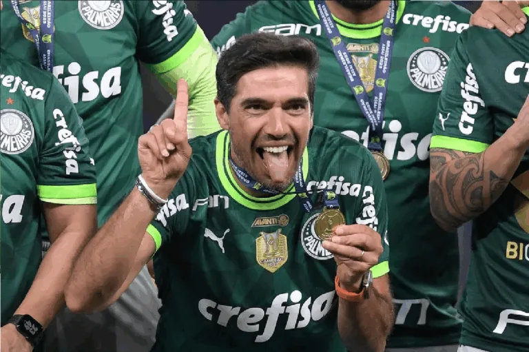 Não é Abel Ferreira: veja o técnico mais pesquisado do Brasileirão Série A em 2023