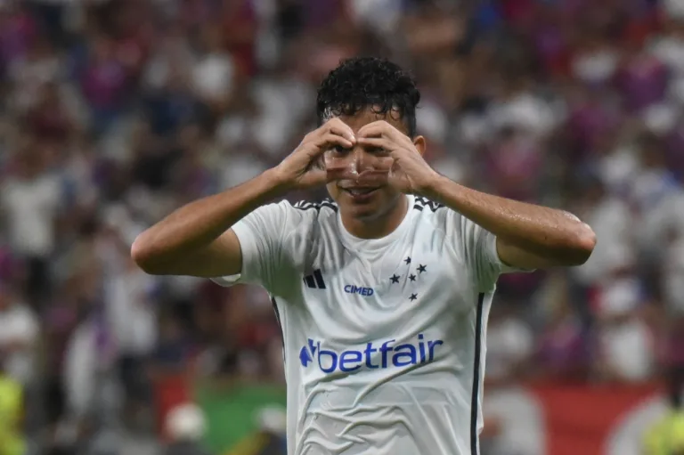 Mercado da bola: Bruno Rodrigues encaminha saída do Cruzeiro