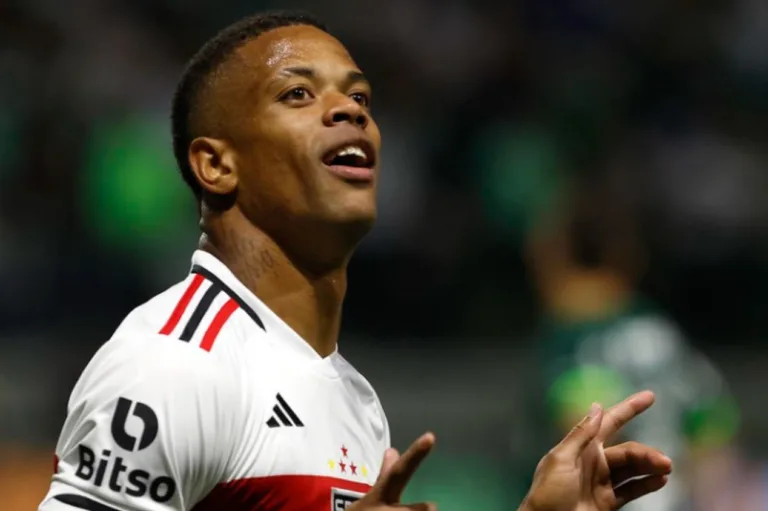 Em negociação com o Palmeiras, Caio Paulista, do SPFC, diz que “falsidade não vai abalar”