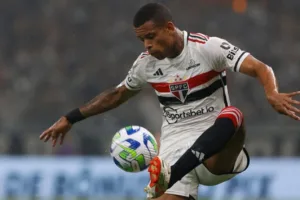 Mercado da bola: São Paulo fecha contratação de lateral-esquerdo do Fluminense
