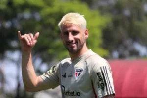 SPFC: clubes do México e EUA fazem investida por Calleri