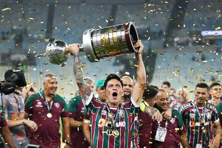 Cano é eleito Rei da América pelo El País, com Suárez em 2º; confira escalação