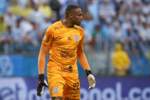 Carlos Miguel segue sem perder quando assume o gol do Corinthians