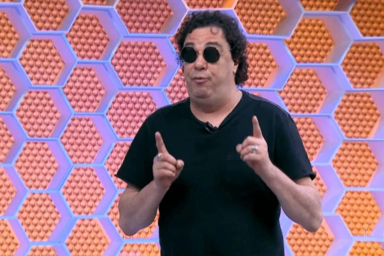 Casagrande deixa Gabigol de fora ao projetar meio-campo e ataque do Flamengo