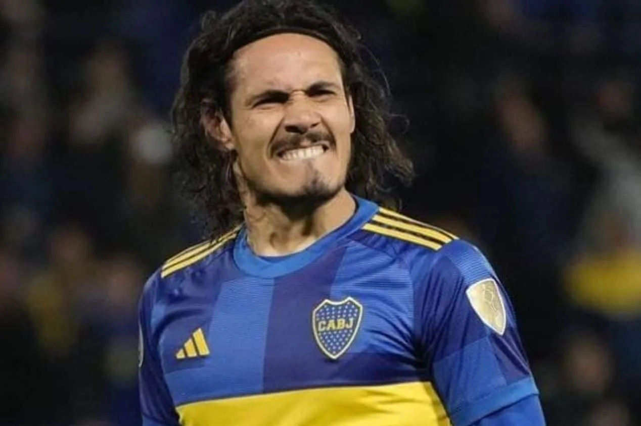 Corinthians entra na briga com Grêmio e Flamengo por Cavani