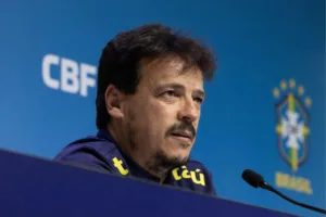 CBF sinaliza decisão envolvendo Diniz como técnico da seleção